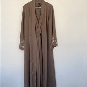 Embroidered Sleeve Abaya Set